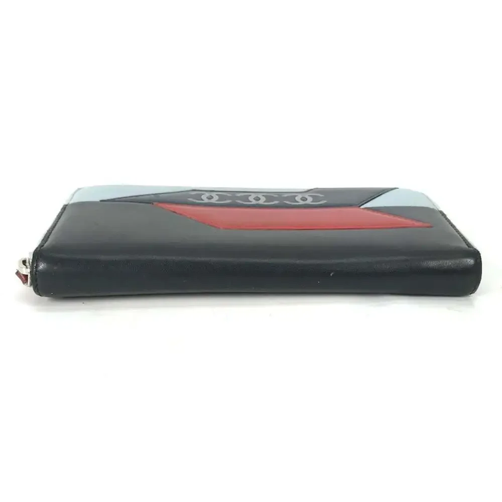 CHANEL Black Wallet